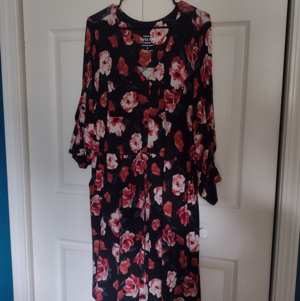 Torrid 3/4 sleeve floral dress size 2